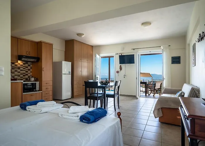 Afroksilia Yakinthos Appartement *