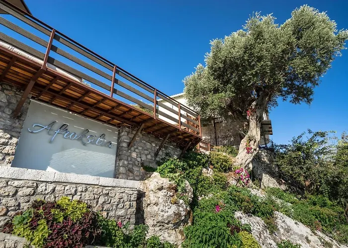 Afroksilia Yakinthos